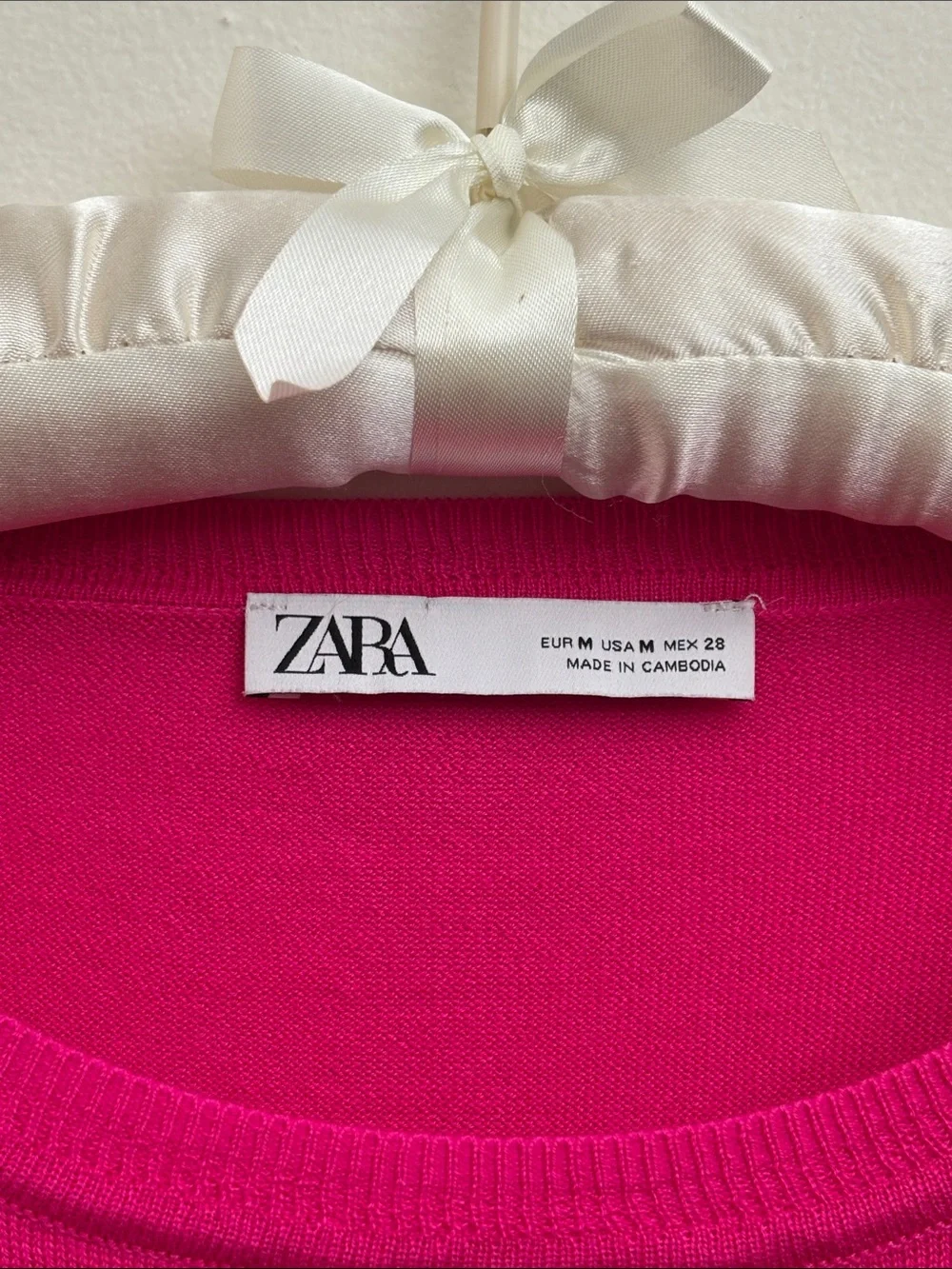 Zara Fuchsia Scoop Neck Lightweight Sweater